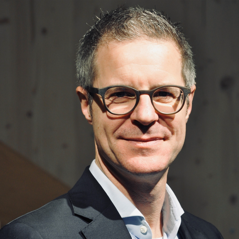 Andreas Hendrix 800×800