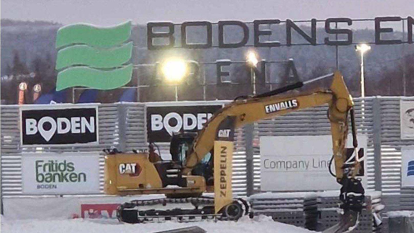 Webb_1440x810_SnowCross